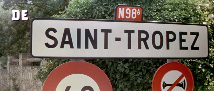 Кадр с названием фильма «Жандарм из Сен-Тропе»